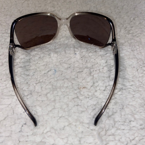 Authentic Dolce & Gabbana Gradient Sunglasses - Picture 4 of 15